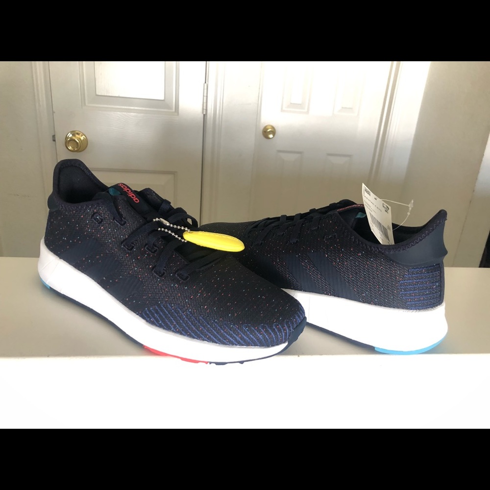 ADIDAS Running Shoe BRAND NEW (Size 8)